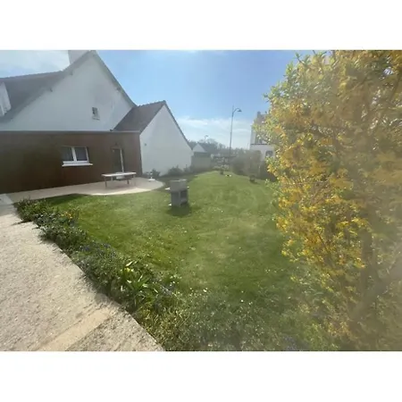 Maison Charmante Avec Jardin Cloture A Camiers, Animaux Admis *